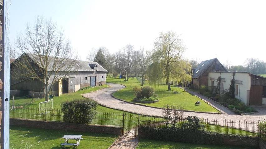 Chambre d’hôte pour 4 personnes, avec terrasse ainsi que vue et jardin dans Livarot-Pays-d'Auge - 4