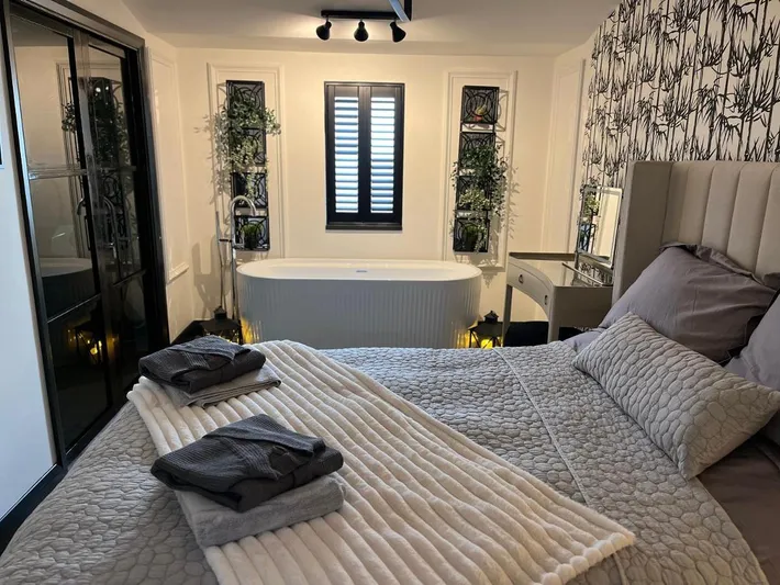 Casa rural para 3 personas, con jacuzzi y jardín, Se admiten mascotas - 1