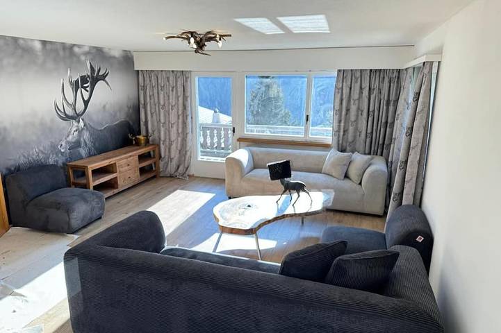 Ferienhaus für 10 Personen, mit Balkon und Whirlpool sowie Garten und Sauna in Scuol