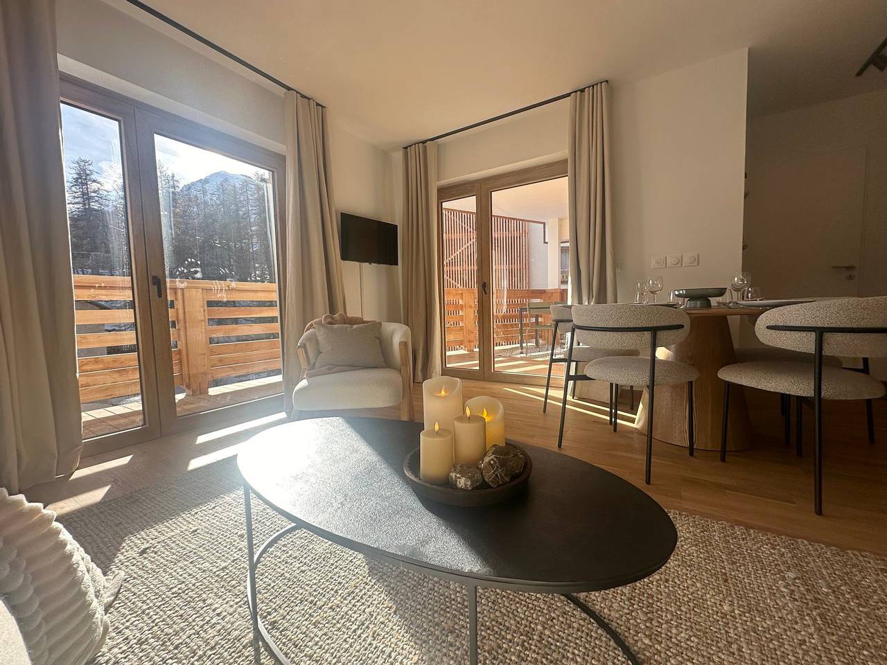 Appartement entier, Superbe T3 moderne près des pistes avec parking privatif in Vars, Région de Briançon