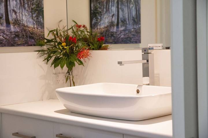 Bed and breakfast for 2 people, with hot tub and garden in South Coast NSW