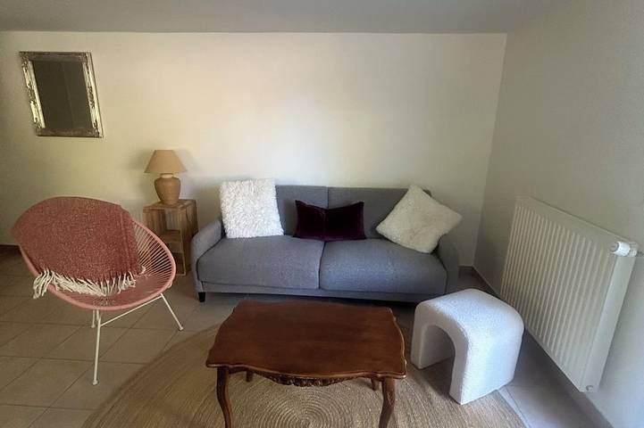 Ganze Wohnung, Charming one-bedroom apartment 10 minutes from Lake Bourget in Brison-Saint-Innocent, Chambéry und Umgebung