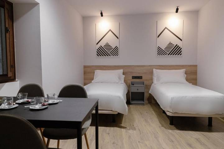 Maison d’hôte pour 2 personnes, avec balcon à Jaca - 4