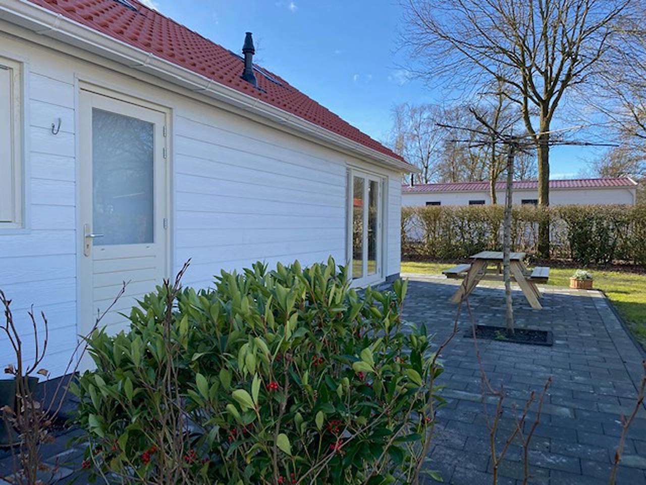 Chalet in Friesland bij grote meren in Sint Nicolaasga, IJsselmeer