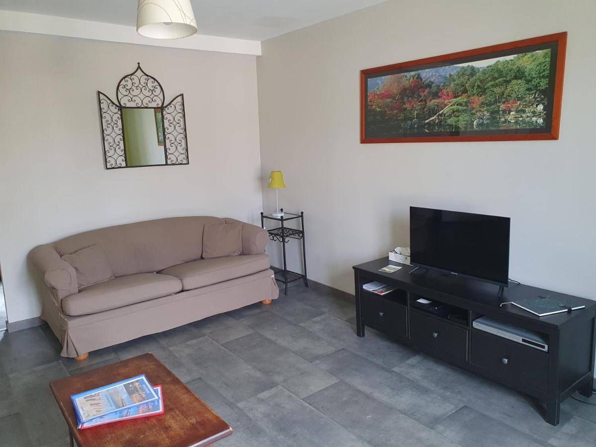 Villa centre ville à 100m de la plage, pour 20 personnes in Saint-Benoît-de-l'Aure, Région de Bayeux