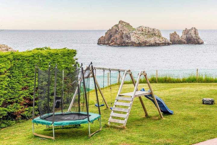 Casa de vacaciones para 14 personas, con jardín además de sauna y terraza, Se admiten mascotas - 1
