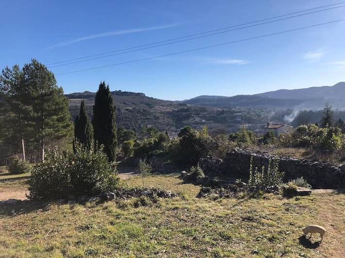 Location de vacances pour 2 personnes, avec vue ainsi que jardin et terrasse à Bédarieux - 2