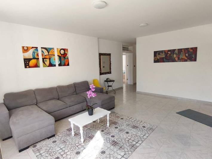 Ferienwohnung für 6 Personen, mit Ausblick und Garten sowie Pool - 1