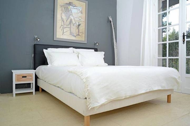 Location de vacances pour 6 personnes, avec terrasse et jardin à Saint-Martin-de-la-Brasque - 3