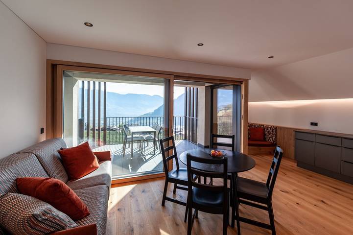 Appartamento per 3 persone, con Balcone e Giardino a Lagundo