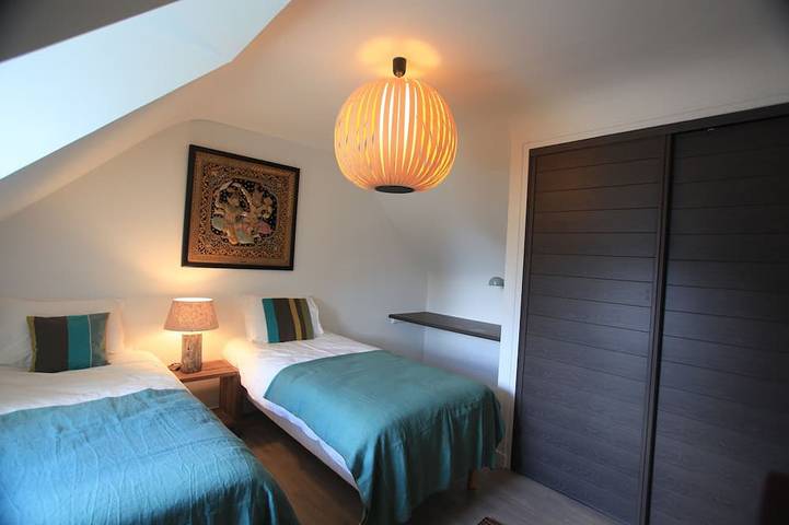 Location de vacances pour 13 personnes, avec terrasse et jardin à Lézardrieux - 4