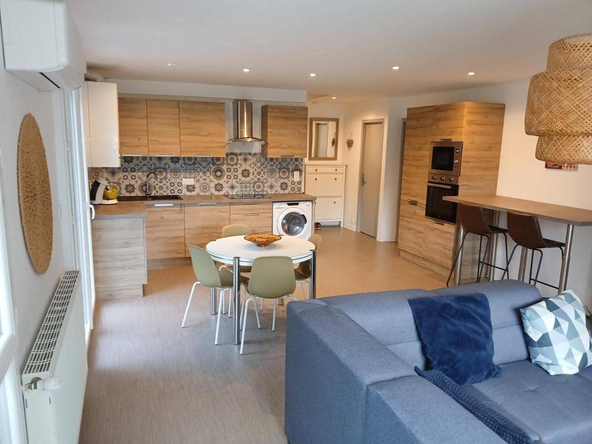 Appartement entier, Three-Bedroom Apartment in Miribel, Ain