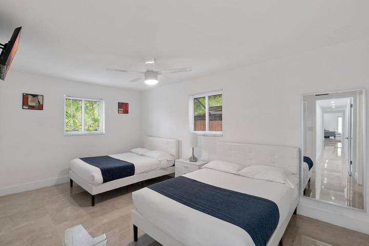 Villa pour 11 personnes, avec vue ainsi que piscine et jardin à Miami - 2