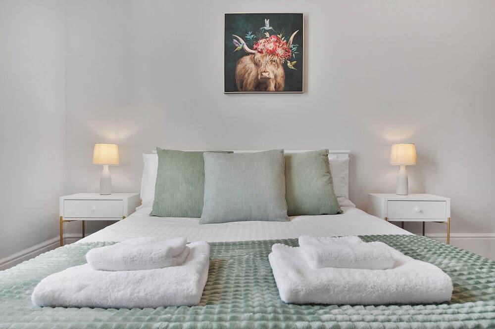 Entire apartment, Whiskawayhomes Shaw Street Apartment 6 in Worcester, Worcestershire