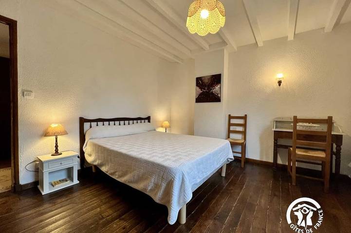 Location de vacances pour 5 personnes, avec jardin à Limousis - 2