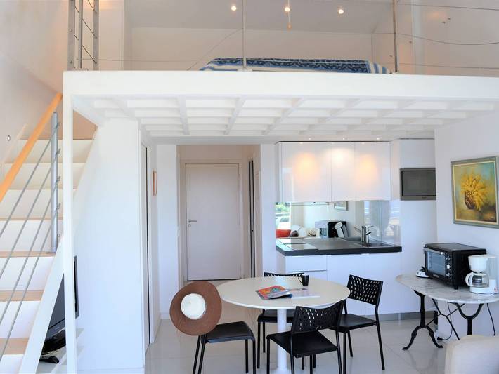 Ferienwohnung für 5 Personen, mit Terrasse und Ausblick in Le Lavandou - 4