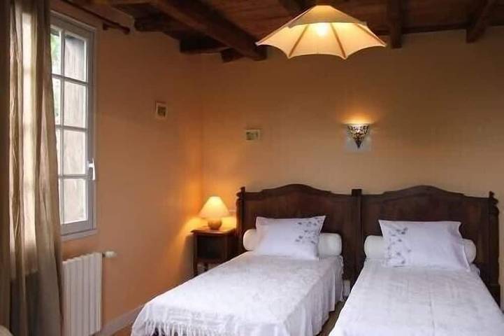 Location de vacances pour 5 personnes, avec jardin et terrasse, animaux acceptés dans Château de Castelnau-Bretenoux - 3