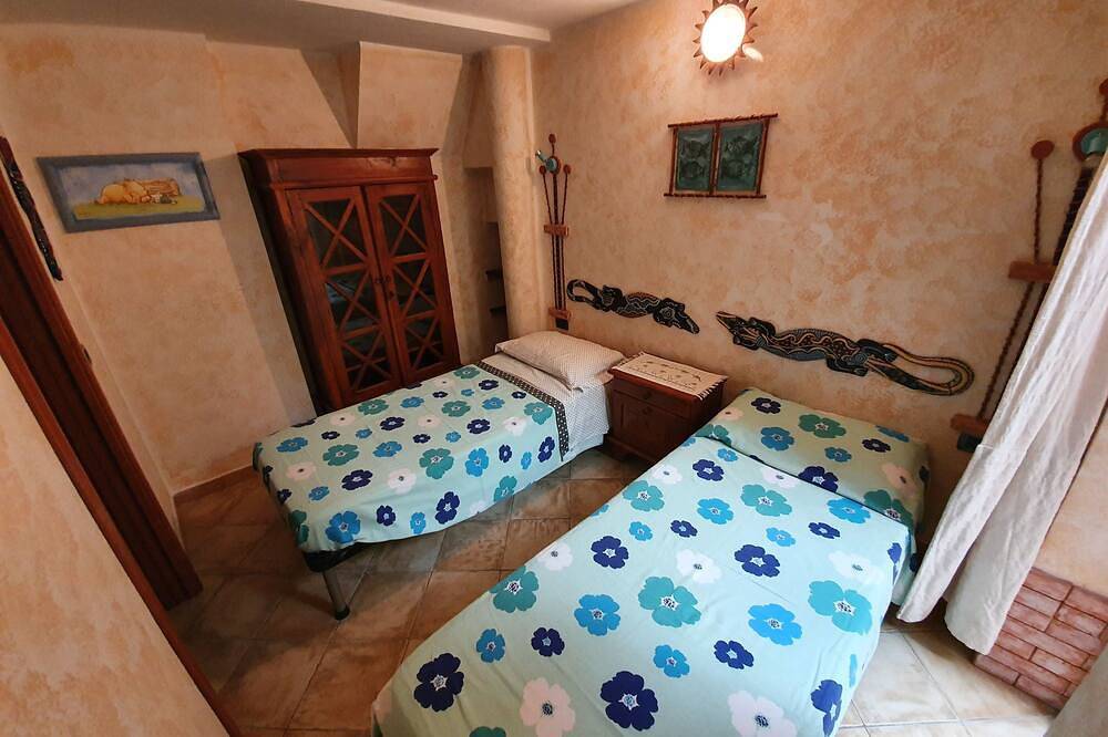 Villasimius - Kleine unabhängige Villa 300 m vom Meer entfernt in Simius, Villasimius