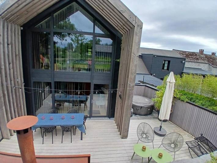 Location de vacances pour 4 personnes, avec vue et terrasse à Onhaye - 3