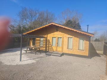 Gîte pour 4 personnes, avec jardin à Ardres