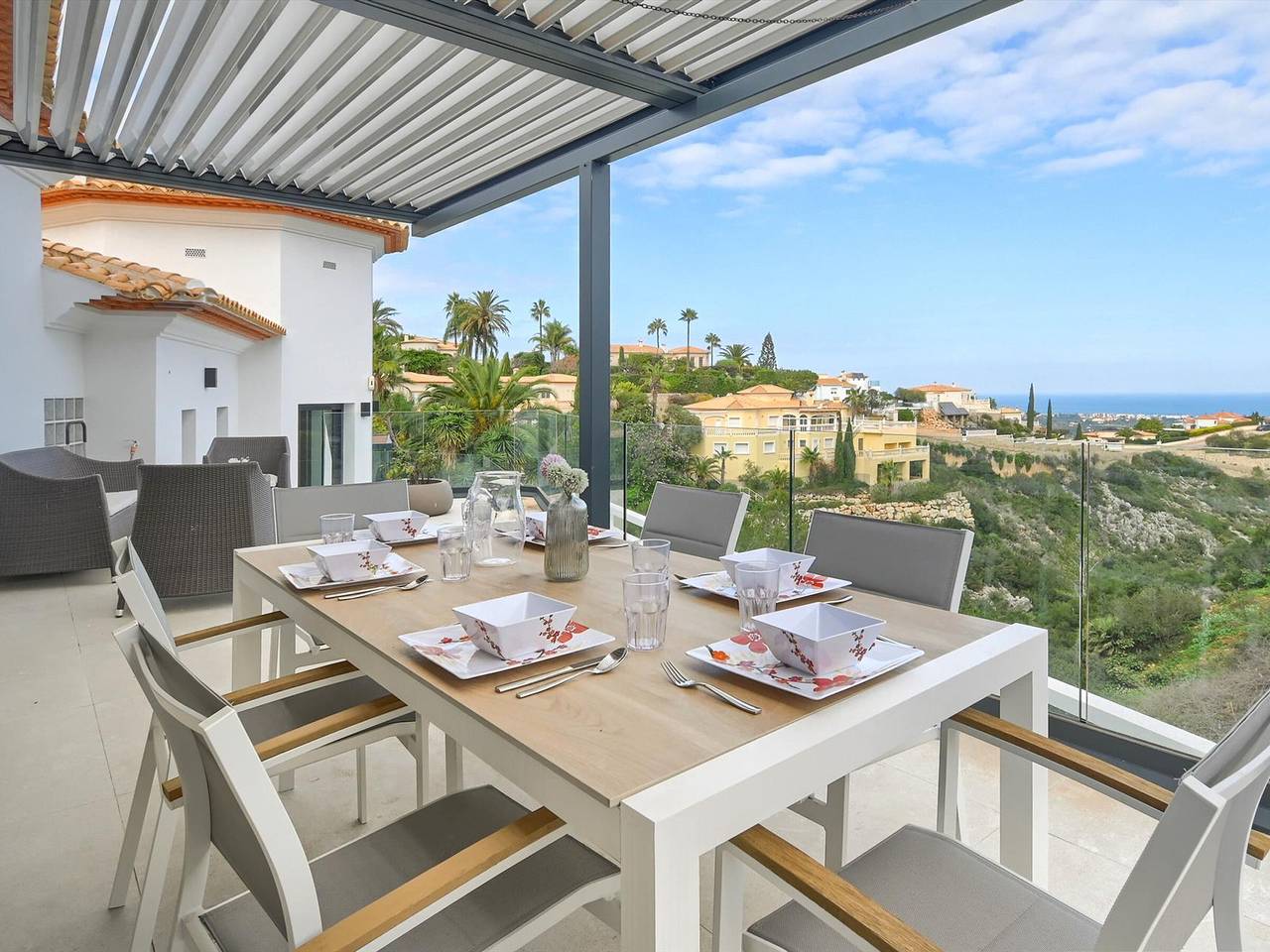 Moderne Villa mit privatem Pool und Klimaanlage in Denia in Montgo, Dénia