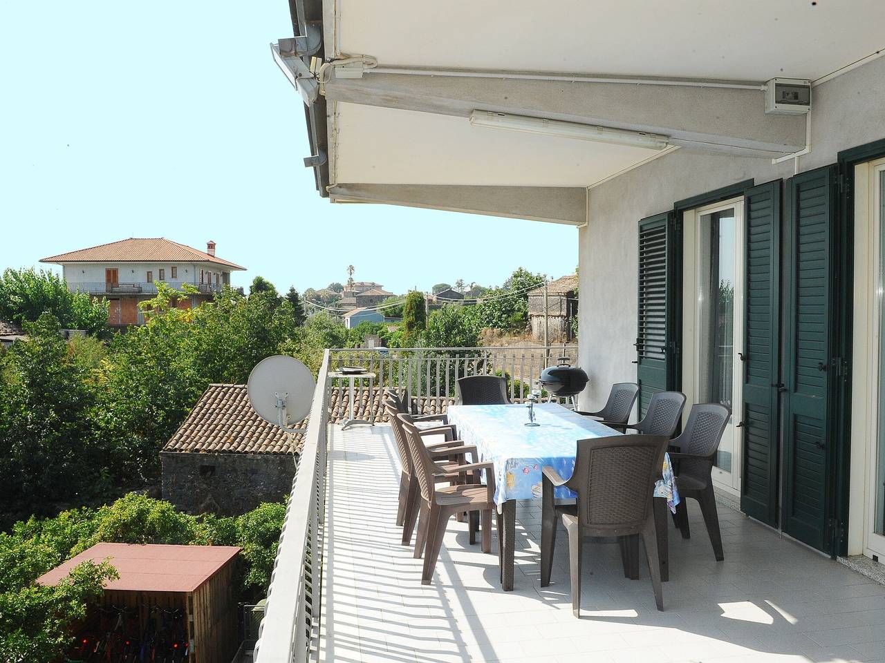 Appartement confortable sur l'Etna avec piscine in Acireale, Etna
