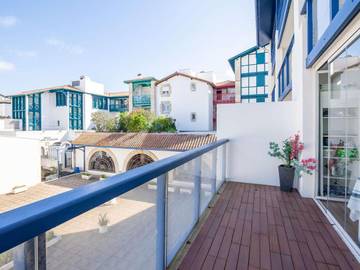 Gîte pour 6 personnes, avec terrasse dans Thalassotherapie Serge Blanco Hendaye