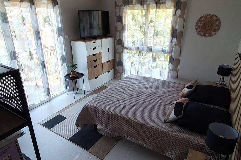 3-bedroom single-family home, 3 km from the beaches and close to everything: restaurants, movie theater, park, and sports facilities in La Garde, Mittelmeerküste (Frankreich)