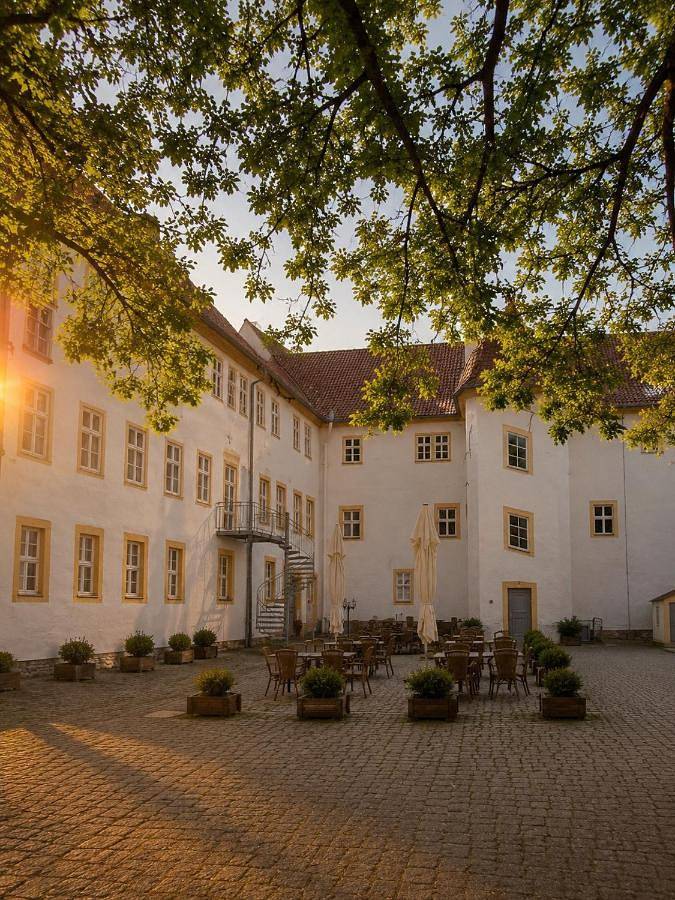 Hotel für 2 Personen, mit Terrasse und Garten in Hörselberg-Hainich