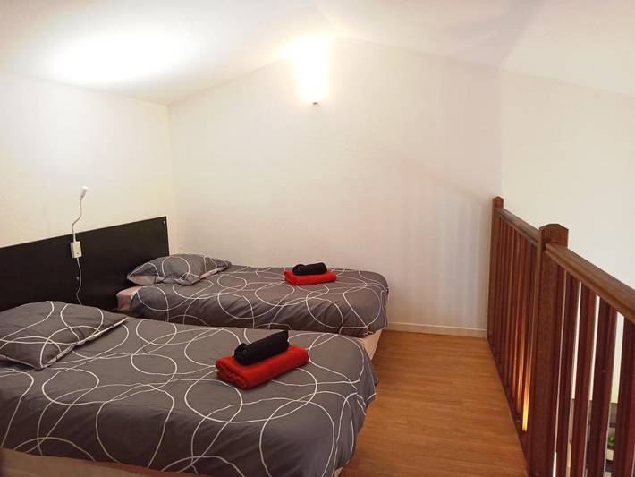 Gîte pour 5 personnes, avec jardin ainsi que piscine et vue à Azille - 4