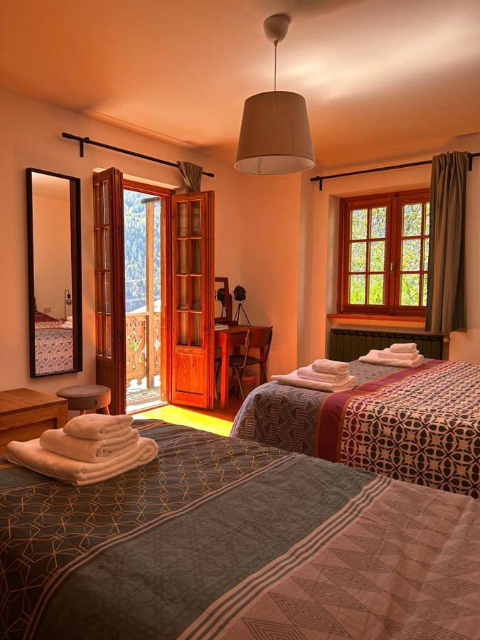 Gîte pour 5 personnes, avec vue et jardin dans La Salle - 4