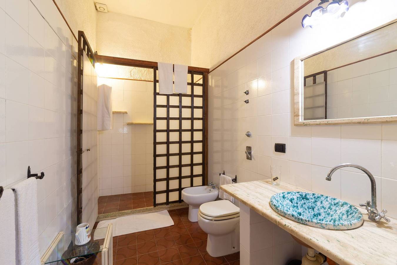 Apartamento entero, Apartamento 'Tenuta Donna Vittoria Bouganville' con vistas a la montaña, Wi-Fi y aire acondicionado in Trapani, Provincia de Trapani