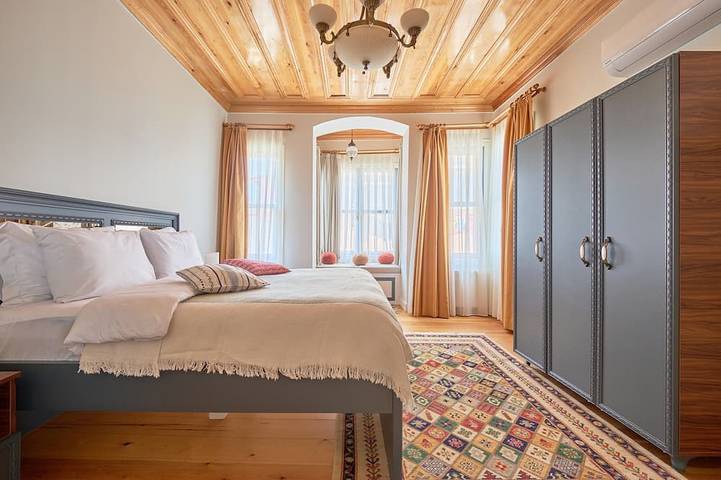 Nostalgic & Comfortable Historical Home! in Balat, Estambul
