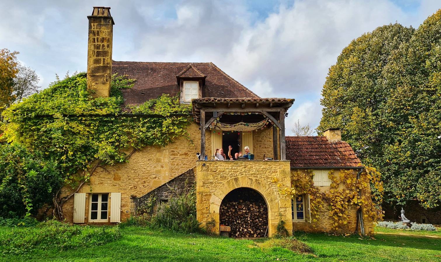 Aile privée dans belle demeure, pour 4 personnes - Suite Azur/Lotus in Saint-Vincent-le-Paluel, Périgord Noir