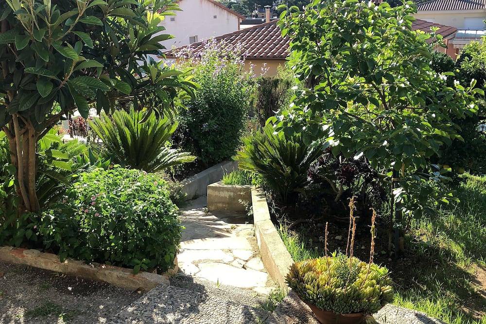 Vacation cottage Casa Tanit in Segur de Calafell, Calafell
