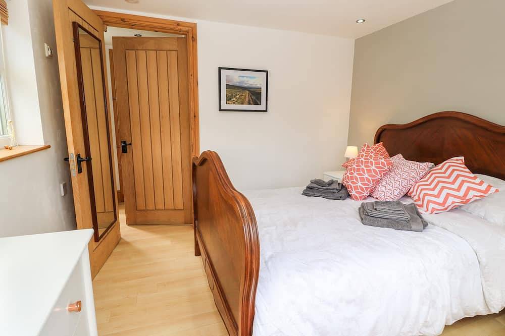 Garden Cottage, romantic, with a garden in Ilkley in Ilkley, West Yorkshire