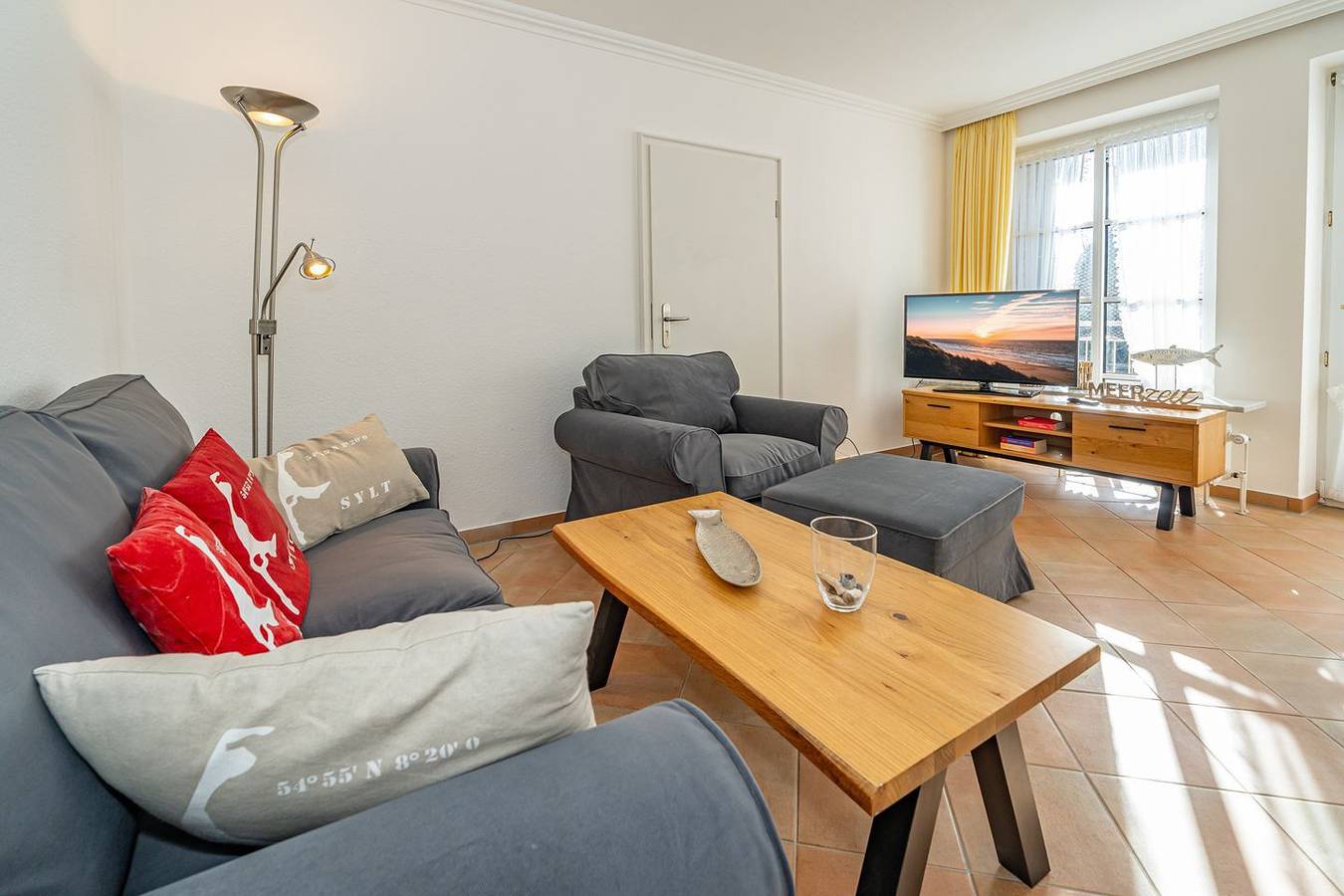 Ganze Wohnung, 1-Zimmer-Ferienwohnung Stadt- und strandnah in Westerland mit Parkplatz in Westerland, Sylt (Gemeinde)