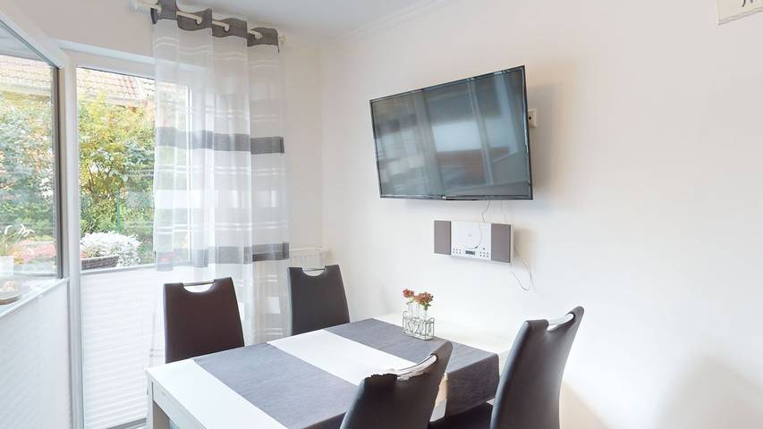Appartement entier, Helle, moderne 4-Personen Ferienwohnung "Möwe" in strandnaher Lage mit Terrasse in Grömitz, Holstein de l'Est