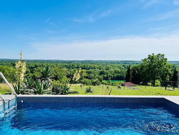 Location de vacances pour 6 personnes, avec terrasse et vue à Fontaine-le-Port - 3