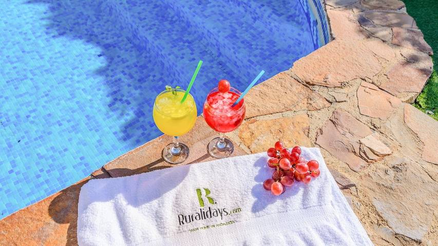 Chalet para 13 personas, con balcón/terraza y piscina, Se admiten mascotas en Costa del Sol Occidental - 2