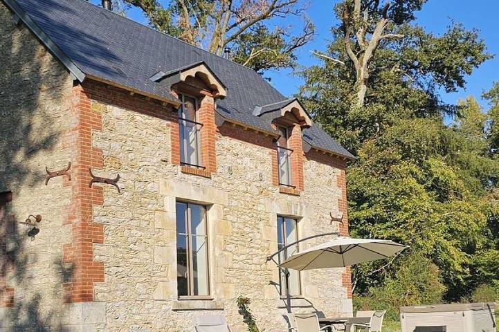 Gîte pour 6 personnes, avec piscine ainsi que jardin et jacuzzi