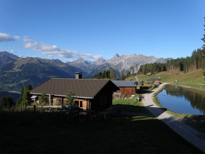 Ferienhaus für 8 Personen, mit Ausblick und Garten, kinderfreundlich in Bartholomäberg