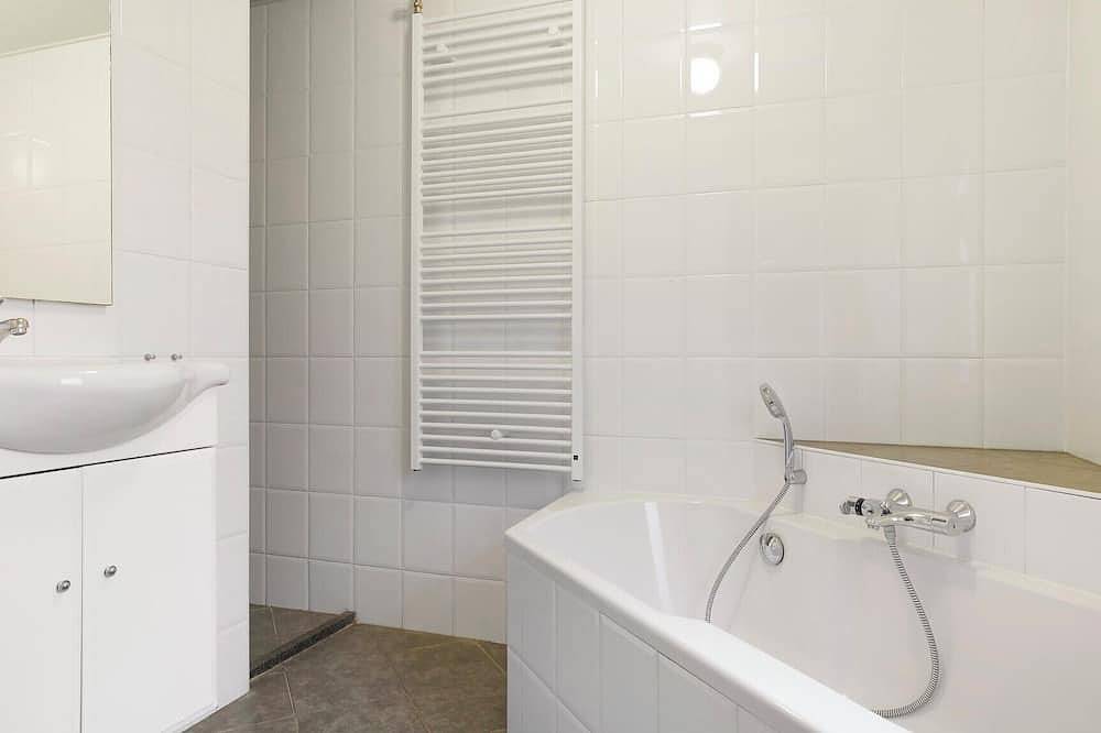 Semi-detached bungalow for 5 persons in Drenthe