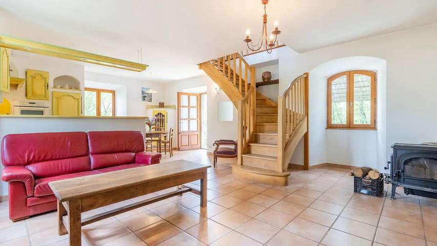 Location de vacances pour 6 personnes, avec Jardin à Les Assions - 2