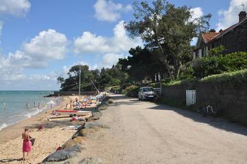 Gîte pour 12 personnes, avec jardin dans Plage des Souzeaux