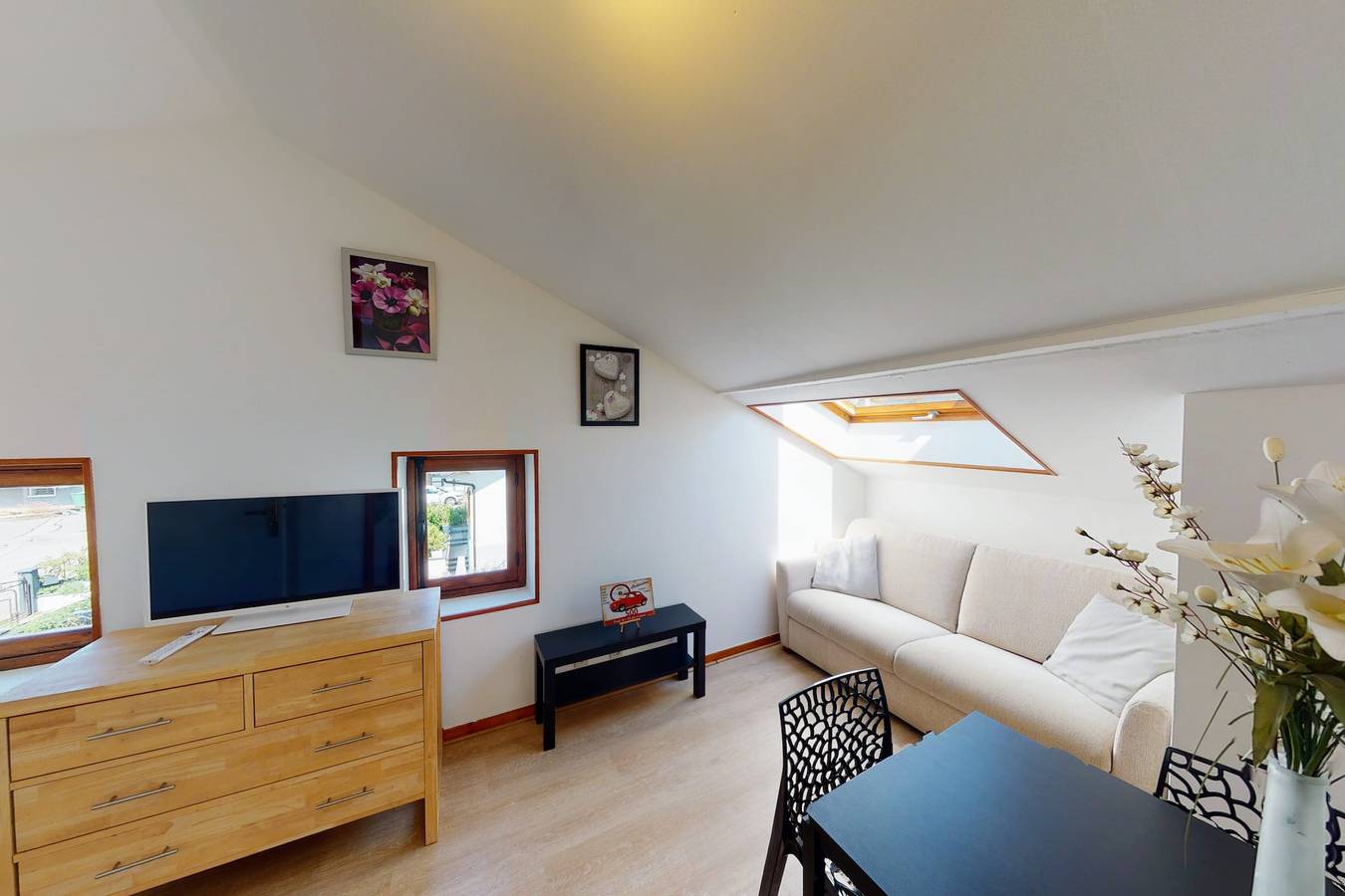 Entire apartment, Apartment with 2 bedrooms for 4 people in Annecy-le-Vieux in Annecy-le-Vieux, Annecy region
