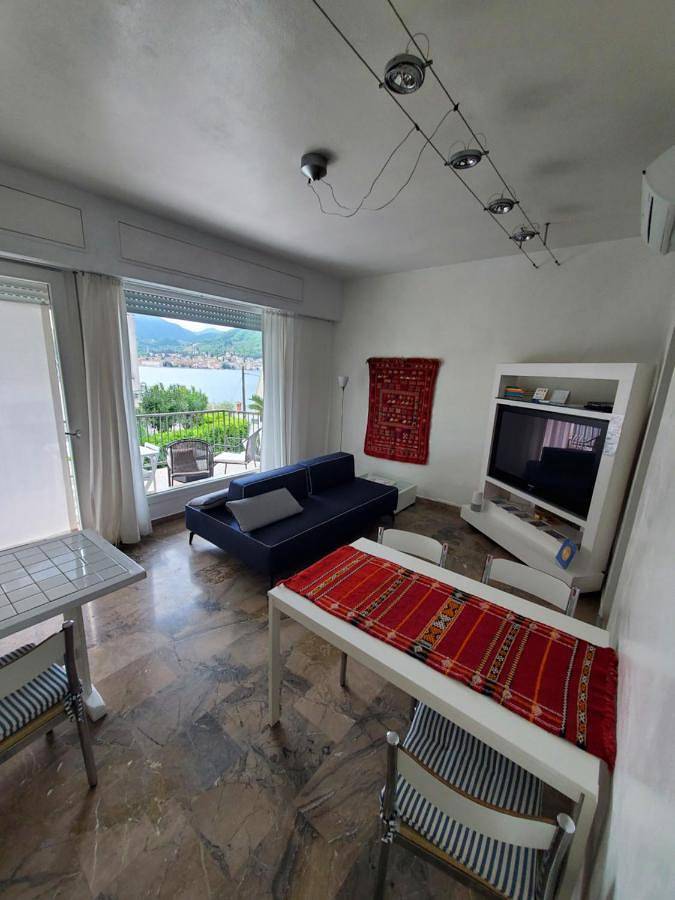 Gîte pour 4 personnes, avec terrasse ainsi que vue sur le lac et vue à San Felice del Benaco - 4