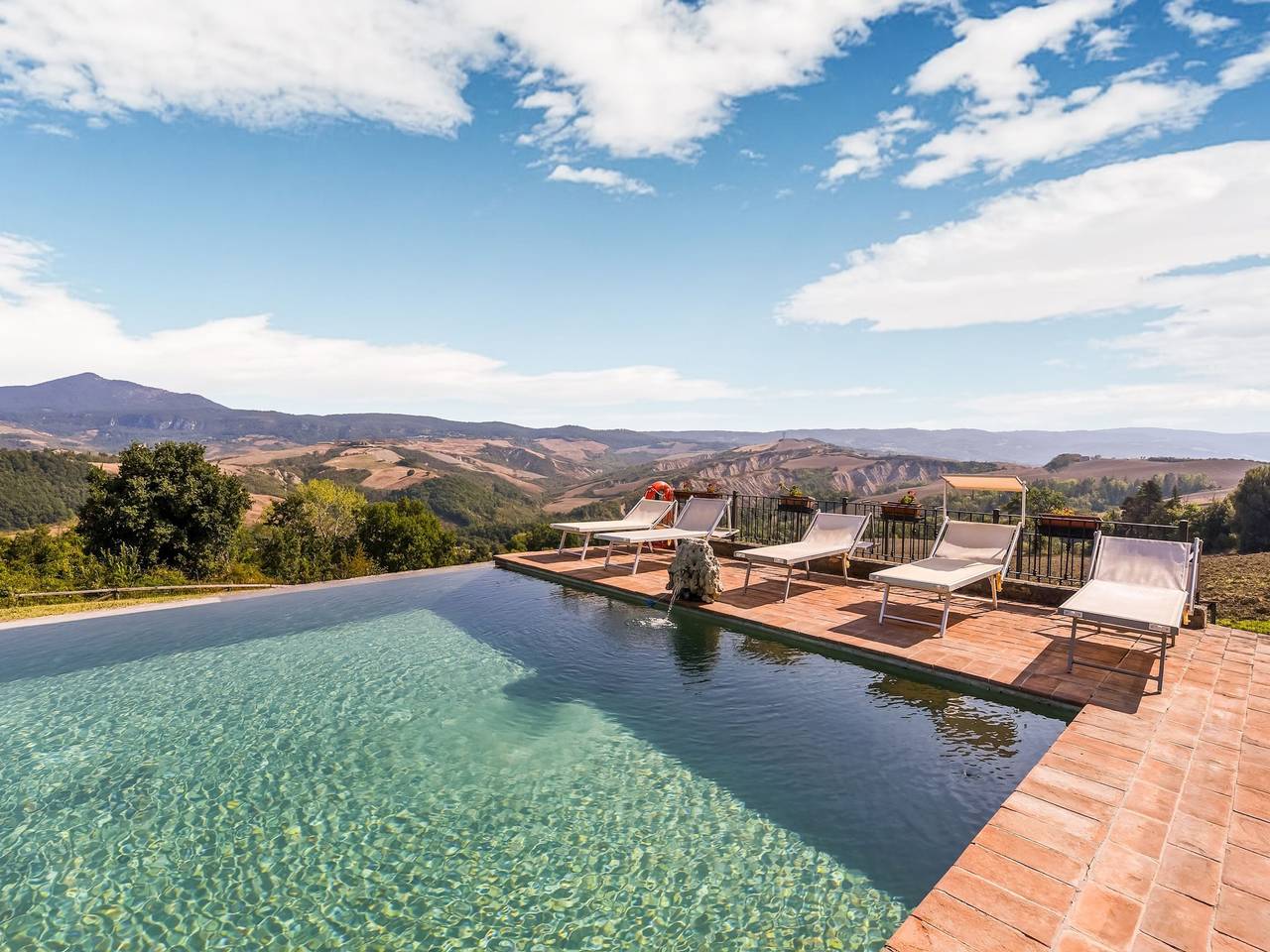 Moderna casa vacanze a Celle Sul Rigo con piscina in San Casciano dei Bagni, Siena e dintorni