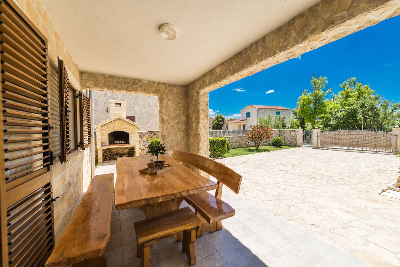 Villa Carnela with heated pool in Privlaka, Zadar