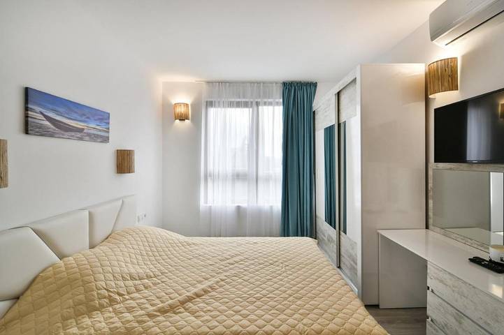 Ferienwohnung für 6 Personen, mit Balkon und Terrasse sowie Ausblick am Goldstrand - 3